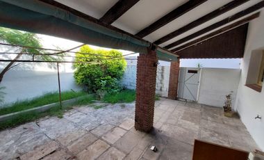 Se alquila casa/estudio centrica en Rafaela