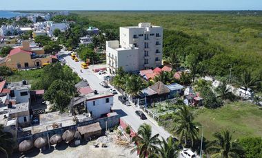 LOTE CON POTENCIAL DE DESARROLLO EN LA ENTRADA PRINCIPAL DE MAHAHUAL