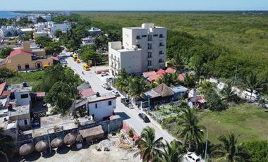 LOTE CON POTENCIAL DE DESARROLLO EN LA ENTRADA PRINCIPAL DE MAHAHUAL