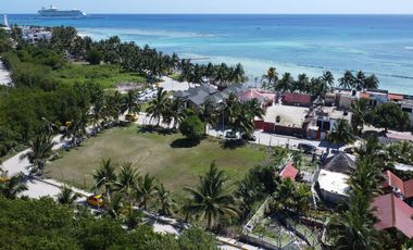 LOTE CON POTENCIAL DE DESARROLLO EN LA ENTRADA PRINCIPAL DE MAHAHUAL