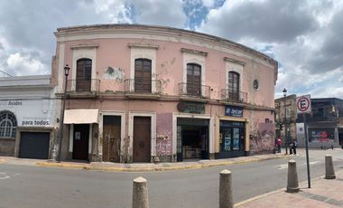 CASA COMERCIAL EN RENTA MORELOS Y 8 DE JULIO