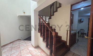 VENDO LINDA CASA EN ATE MAYORAZGO