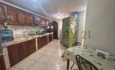 VENDO LINDA CASA EN ATE MAYORAZGO