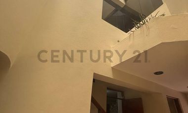 VENDO LINDA CASA EN ATE MAYORAZGO