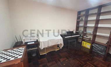 VENDO LINDA CASA EN ATE MAYORAZGO