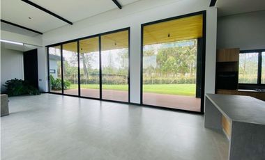 Casa para Arriendo en Llanogrande Antioquia