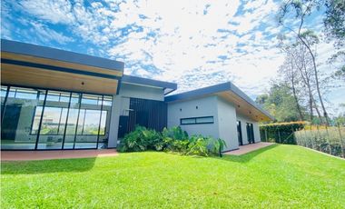 Casa para Arriendo en Llanogrande Antioquia