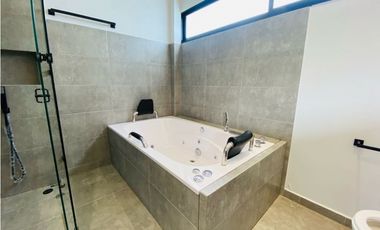 Casa para Arriendo en Llanogrande Antioquia