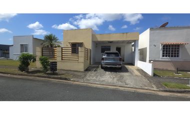 Se Vende Casa en Residencial La Arboleda, Cluster Los Olivos