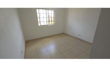 Se Vende Casa en Residencial La Arboleda, Cluster Los Olivos