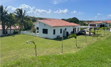 SAN CARLOS / HACIENDA PACIFICA / 1500M2 / 3 HABITACIONES