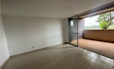 Vendo apartamento con linda vista y doble balcon