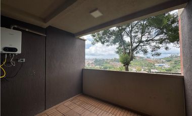 Vendo apartamento con linda vista y doble balcon