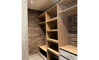 Hermosa casa en venta en El Retiro