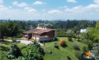VENTA DE CASA CAMPESTRE EN PARCELACIÓN CERCA A RIONEGRO
