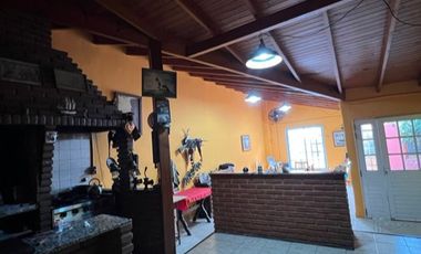 Casa para 2 Familias en venta en Avellaneda Oeste