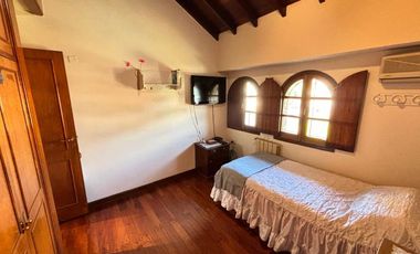 Chalet en venta en Bernal Centro