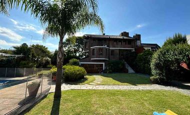 Chalet en venta en Bernal Centro