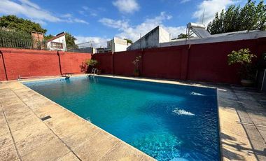 Chalet en venta en Bernal Centro
