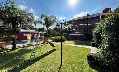Chalet en venta en Bernal Centro