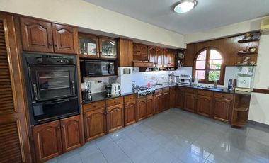 Chalet en venta en Bernal Centro