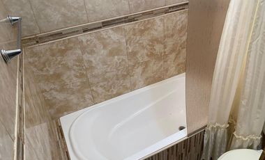 Casa con pileta en venta a 100 metros de Ruta N1