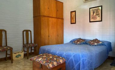 Casa con pileta en venta a 100 metros de Ruta N1