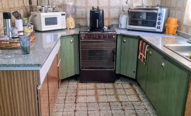 Casa en venta en Temperley Este