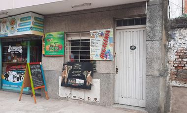 CENTRO DE MERLO - VENTA EN BLOCK SOBRE 2 AVENIDAS