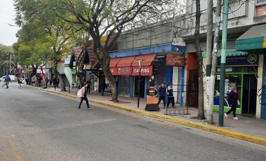 CENTRO DE MERLO - VENTA EN BLOCK SOBRE 2 AVENIDAS