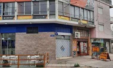CENTRO DE MERLO - VENTA EN BLOCK SOBRE 2 AVENIDAS