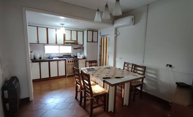 Galpón Depósito con vivienda venta  Lanús