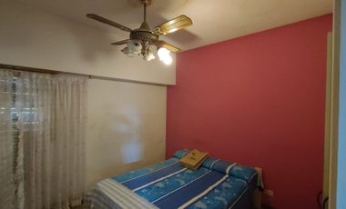 Galpón Depósito con vivienda venta  Lanús