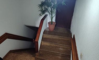 Galpón Depósito con vivienda venta  Lanús