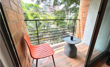 Estudio Amoblado. Moderno. Poblado. Patio bonito.