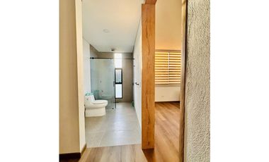 Venta casa para estrenar en alto de Palmas / Poblado