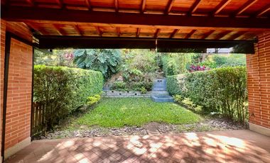 Casa en Arriendo en Envigado Loma del Chocho