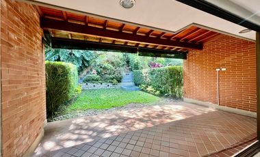 Casa en Arriendo en Envigado Loma del Chocho