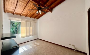 Casa en Arriendo en Envigado Loma del Chocho