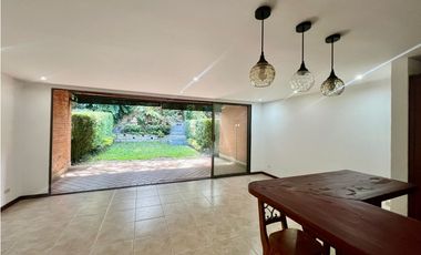 Casa en Arriendo en Envigado Loma del Chocho