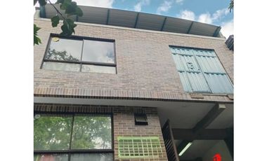 Venta de bodega en guayabal