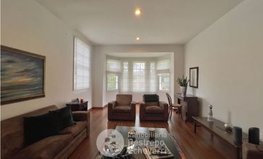 Casa esquinera en arriendo, barrio La Francia, Manizales