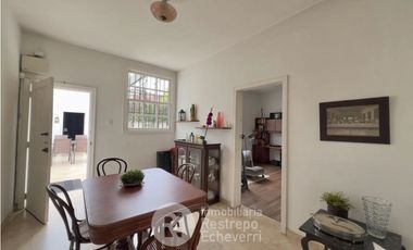 Casa esquinera en arriendo, barrio La Francia, Manizales