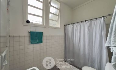 Casa esquinera en arriendo, barrio La Francia, Manizales