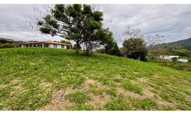 Lote en venta en condominio campestre - La Buitrera Palmira Valle