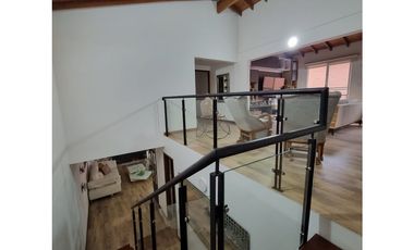 Venta de casa en la Estrella- Sector Suramerica