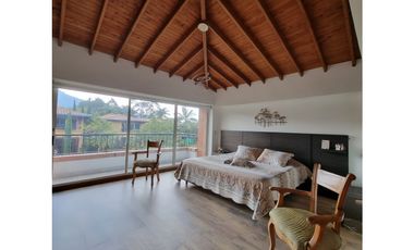 Venta de casa en la Estrella- Sector Suramerica