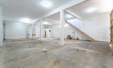 Galpón en venta zona Sur a una cuadra de Uriburu