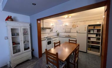 VENTA CASA - PLANTA ALTA - A 2 CUADRAS DE BV