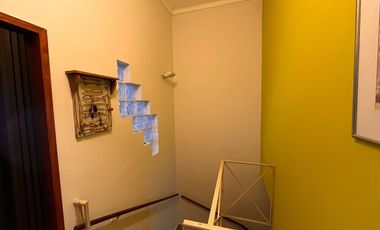VENTA CASA - PLANTA ALTA - A 2 CUADRAS DE BV